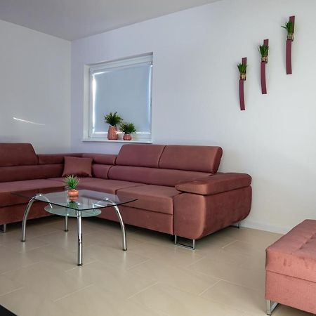 Apartament Przy Parku Z Duzym Tarasem ,Prywatny Parking Apartment Świnoujście Екстериор снимка