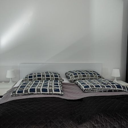 Apartament Przy Parku Z Duzym Tarasem ,Prywatny Parking Apartment Świnoujście Екстериор снимка